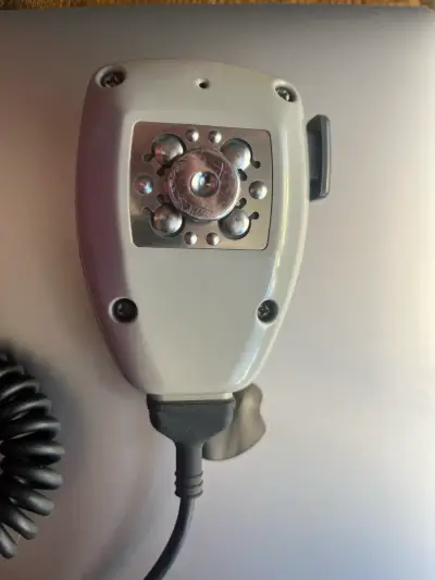 Micrófono Kenwood mano compacto - miniatura 2