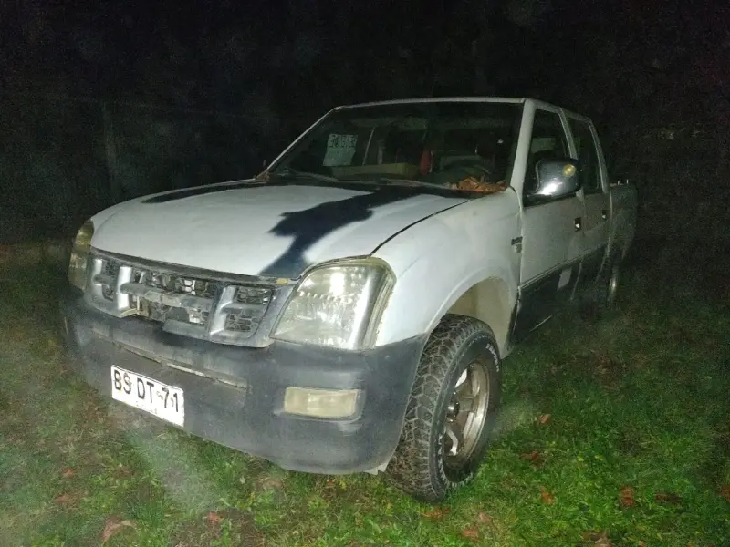 Camioneta pickup blanca - 2