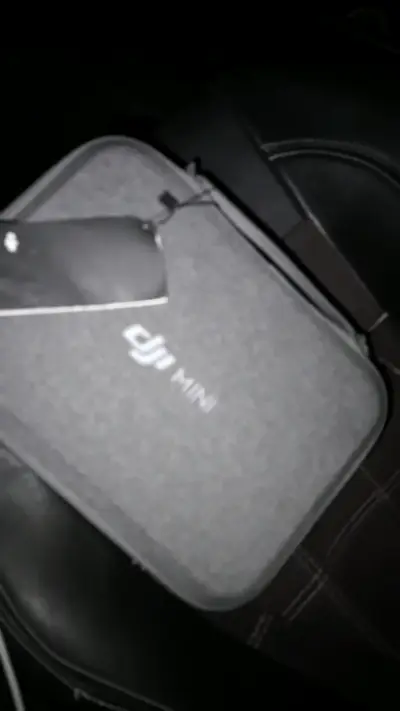 Drone con control y estuche - miniatura 2