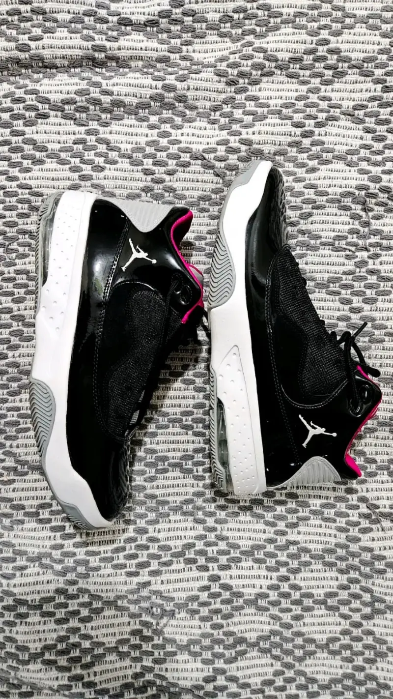 Air Jordan Max Aura 2 Black Cement - 4