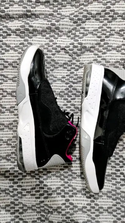 Air Jordan Max Aura 2 Black Cement - miniatura 5