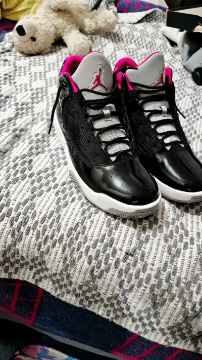 Air Jordan Max Aura 2 Black Cement - miniatura 6