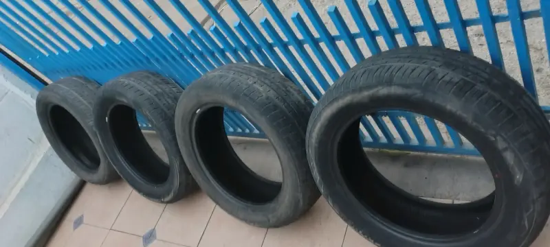 Juego de 4 neumáticos usados - 2