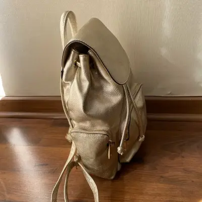 Mochila Aldo  dorada elegante - miniatura 5