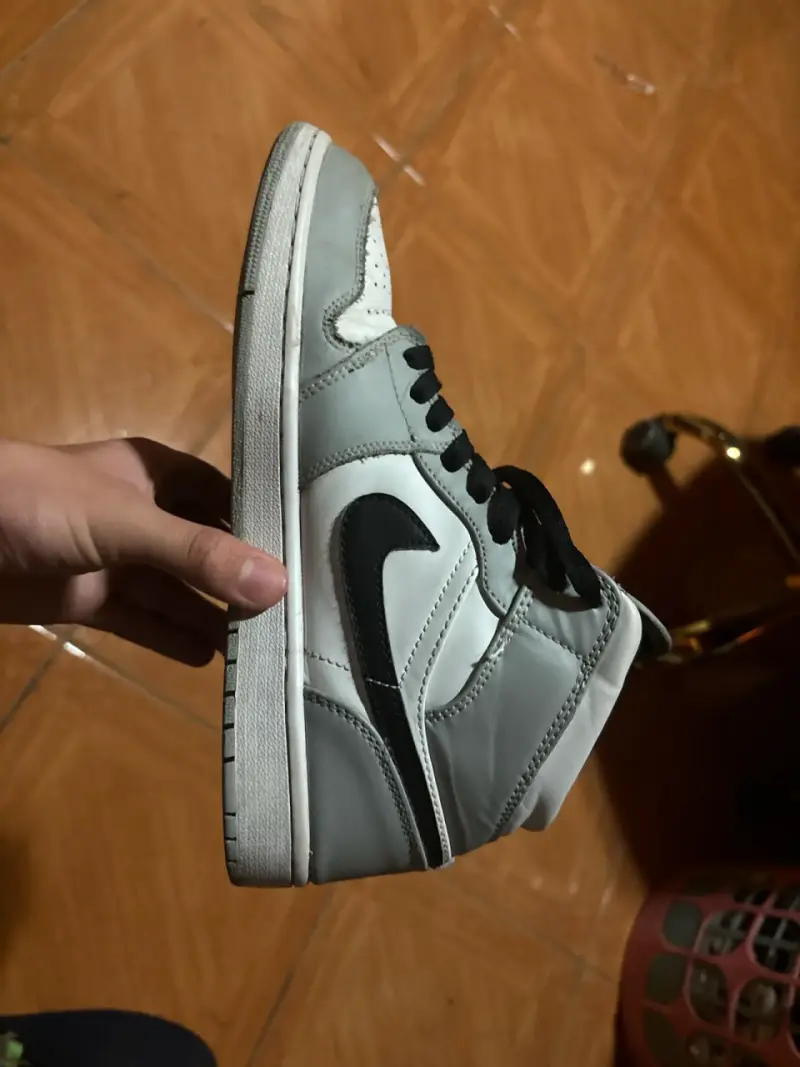Nike jordan 1 mid - 4