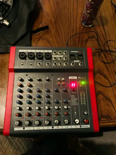 Mezclador de audio Proel M8 con mic - miniatura 1