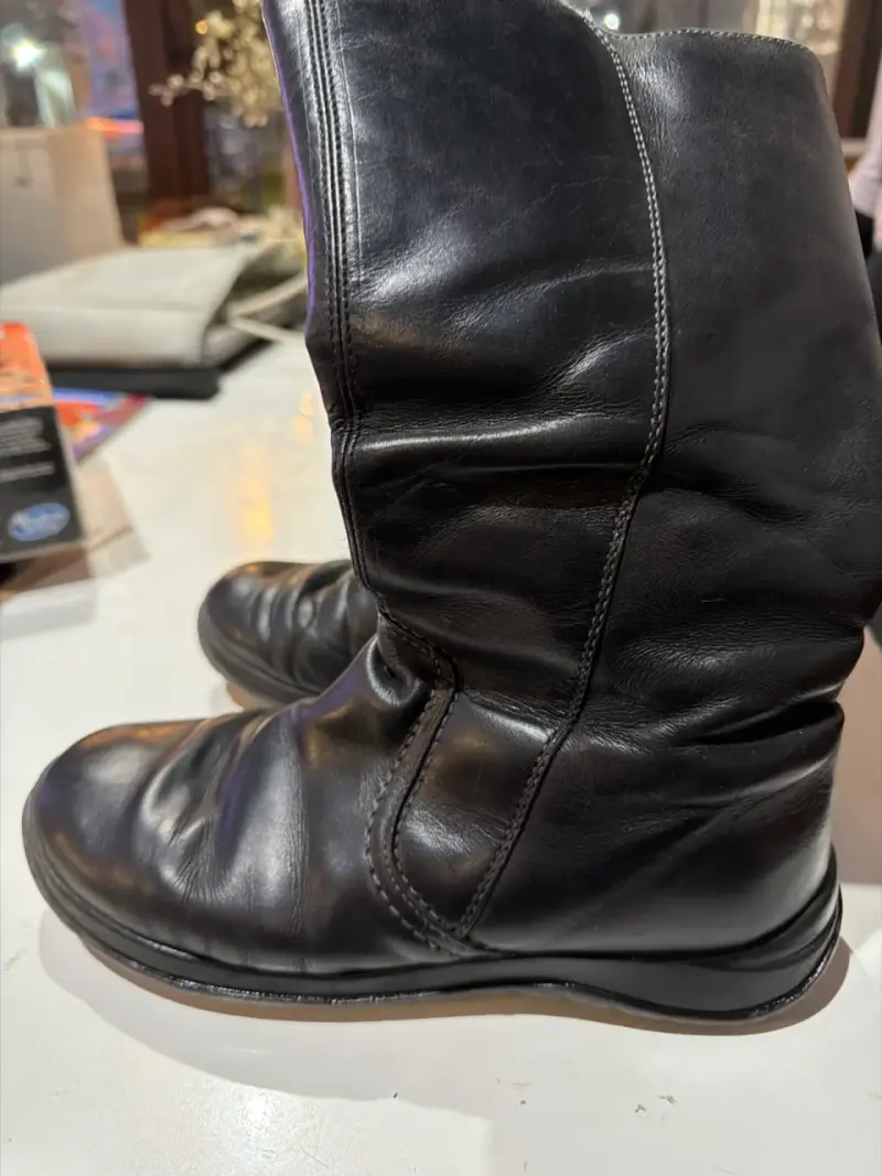 Botas de cuero negro - 1