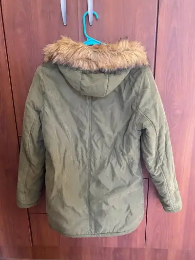 Parka verde S nueva - miniatura 3