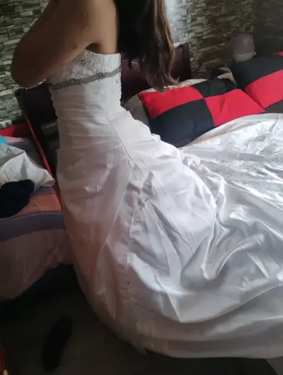 Vestido de novia blanco clásico - miniatura 4
