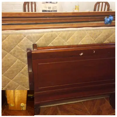 Cama de madera usada - miniatura 1