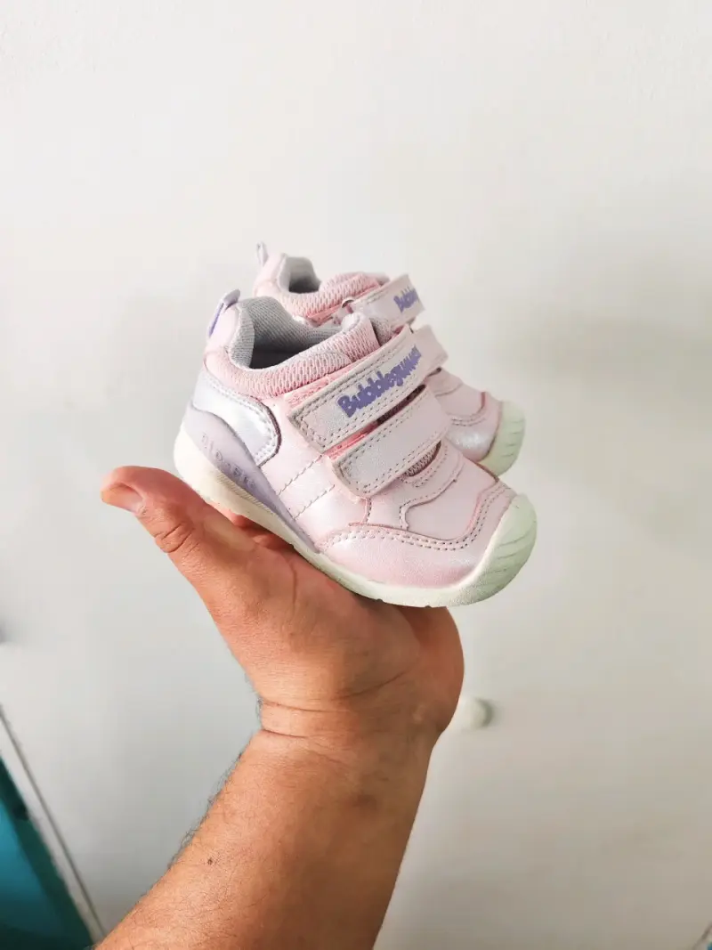 Zapatillas rosadas para bebé - 1