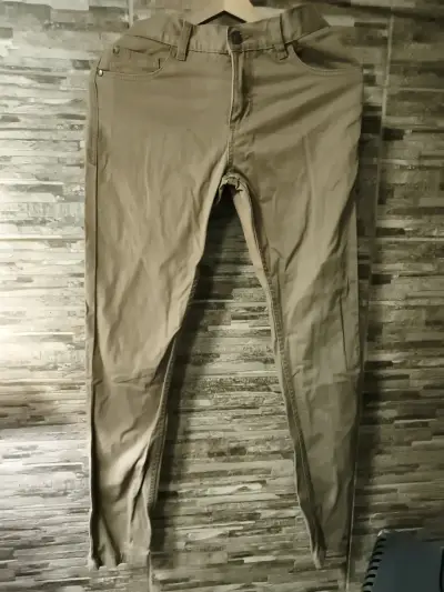 Pantalón caqui clásico - miniatura 1