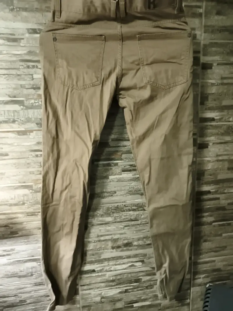 Pantalón caqui clásico - 2