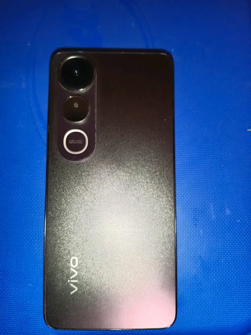 vivo V50 Lite 5G smartphone - 3