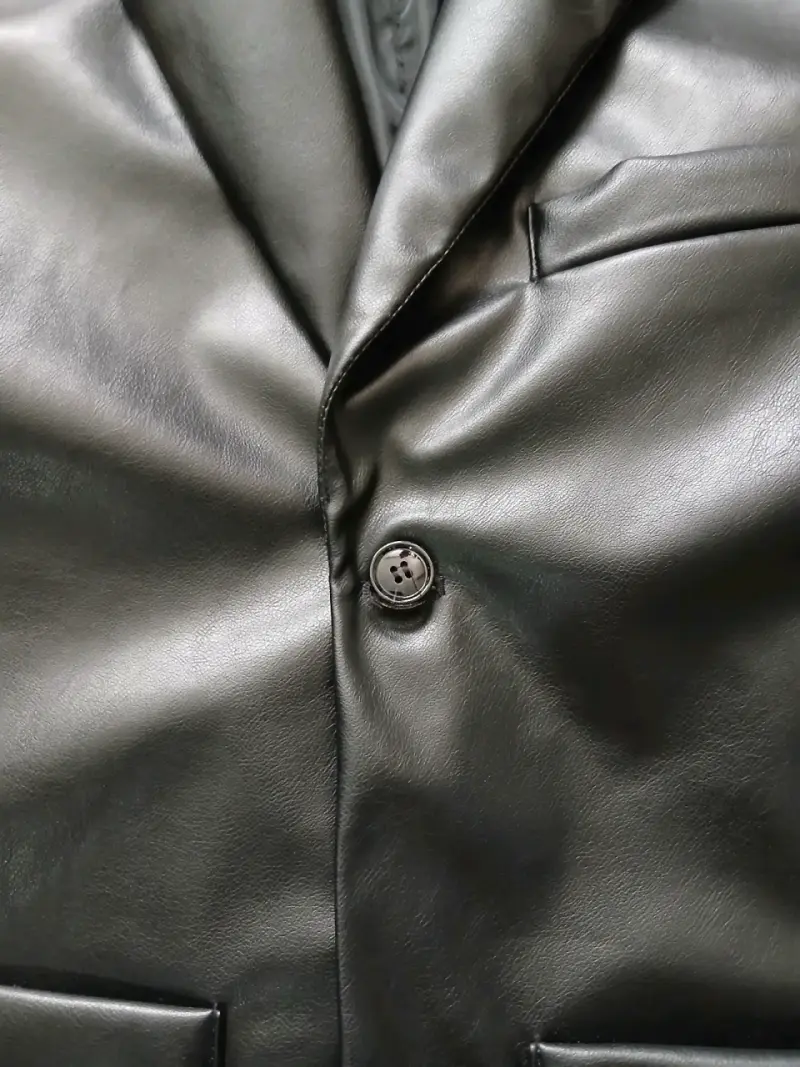 Chaqueta de cuero negra elegante - 2