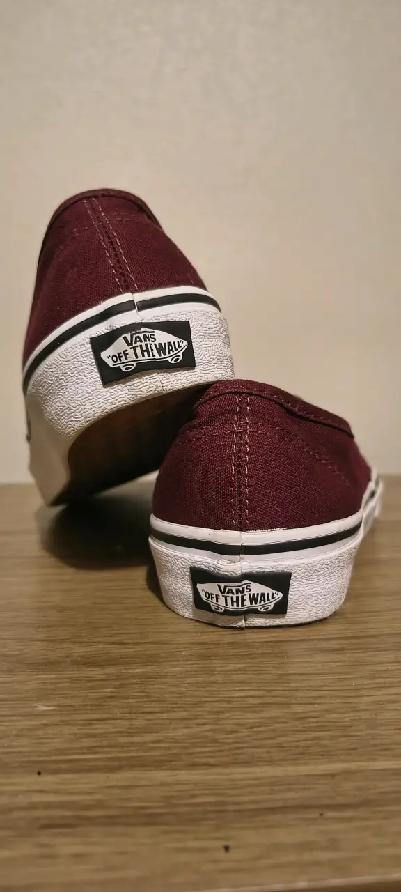 Zapatillas burdeo Vans Talla 36.5 - 2