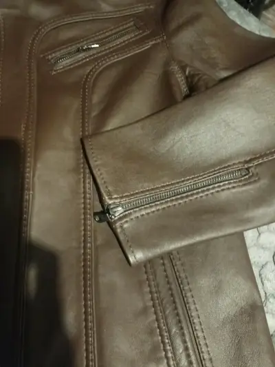 Chaqueta de ecocuero café hombre - miniatura 3