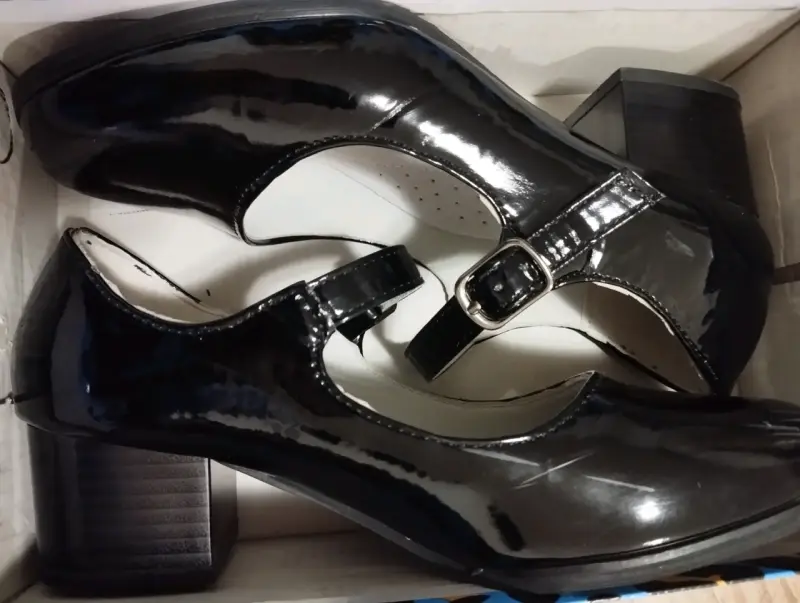 Zapatos de charol negro cueca - 2