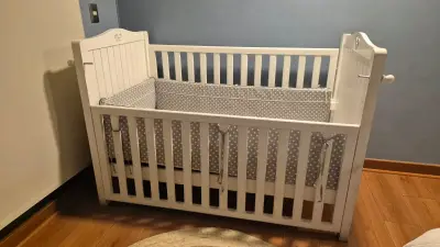 Cuna de madera blanca maciza - miniatura 1