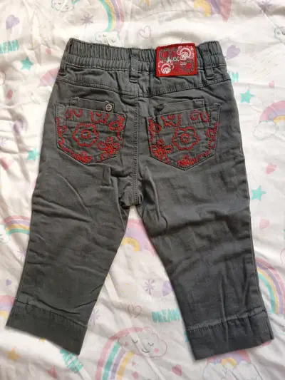 Pantalón gris para niña - miniatura 2