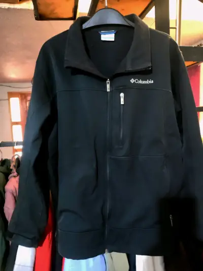 Chaqueta negra Columbia hombre soft shell - miniatura 1