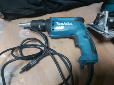 Kit herramientas Makita con accesorios - miniatura 5