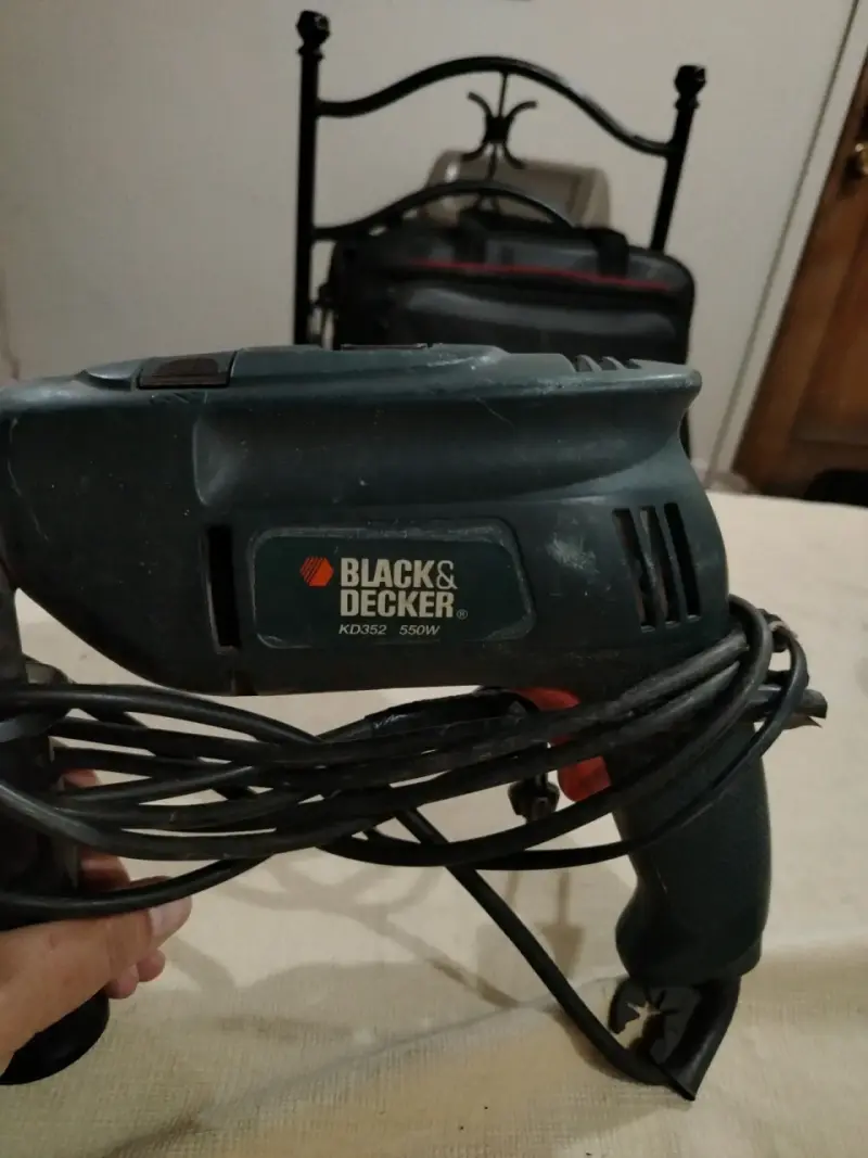 Taladro eléctrico Black & Decker - 4