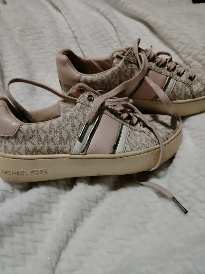 Zapatillas beige de diseño MK - 4