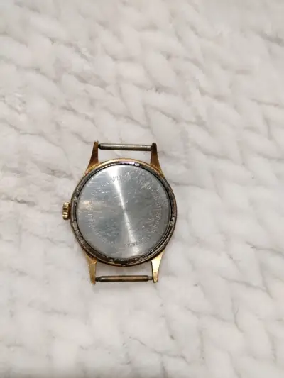 Reloj vintage de bronce - miniatura 2