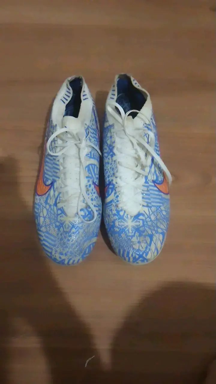 Zapatillas deportivas diseño azul - 1