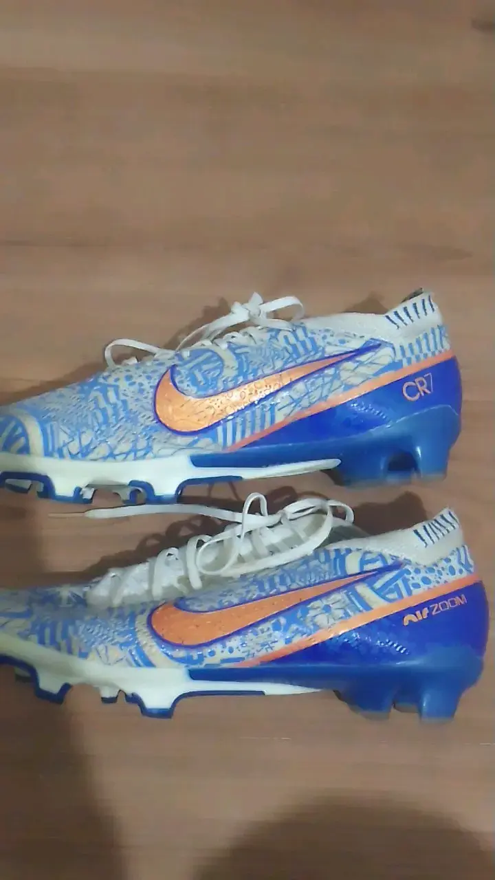 Zapatillas deportivas diseño azul - 2