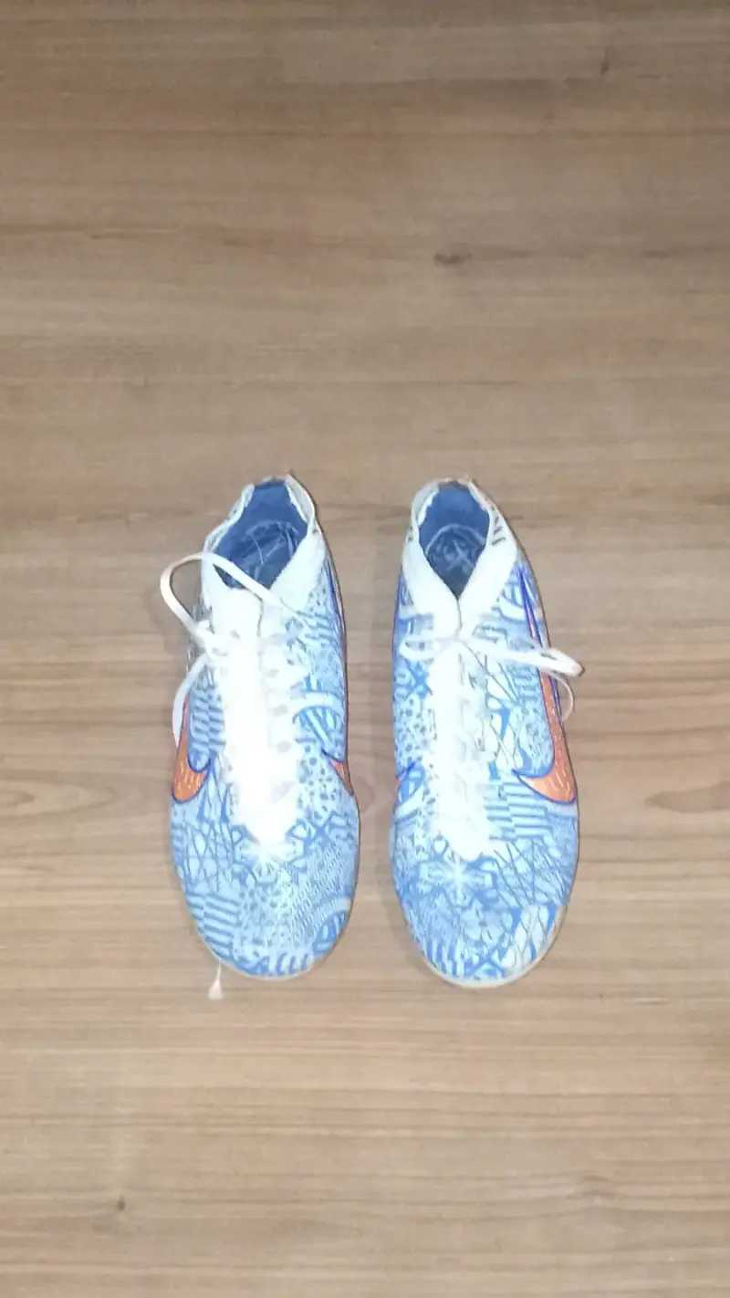 Zapatillas deportivas diseño azul - 4