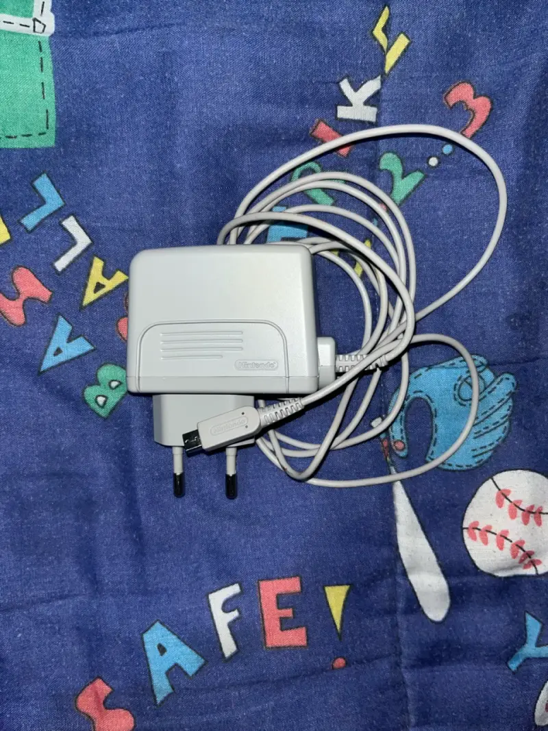 Cargador Nintendo original - 4