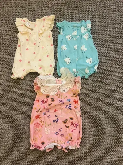 Ropa de  bebé de 3 a 6 meses impecable - miniatura 2