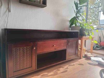 Mueble de TV madera oscuro - miniatura 2
