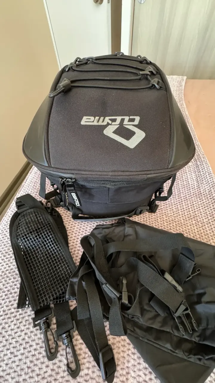 Bolso mochila moto negra Cusma - 5