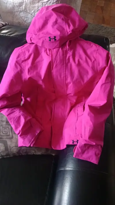 Chaqueta rosa Under Armour - miniatura 1