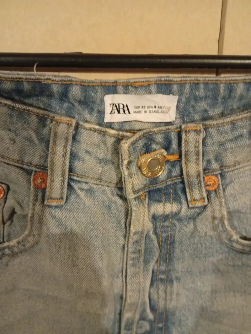 Jeans celestes de mezclilla - 2