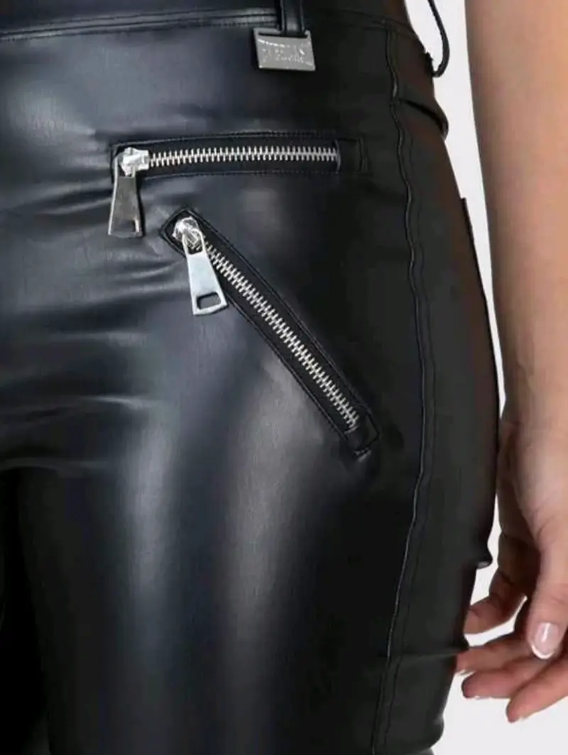 Pantalones de cuero sintético negros - 3