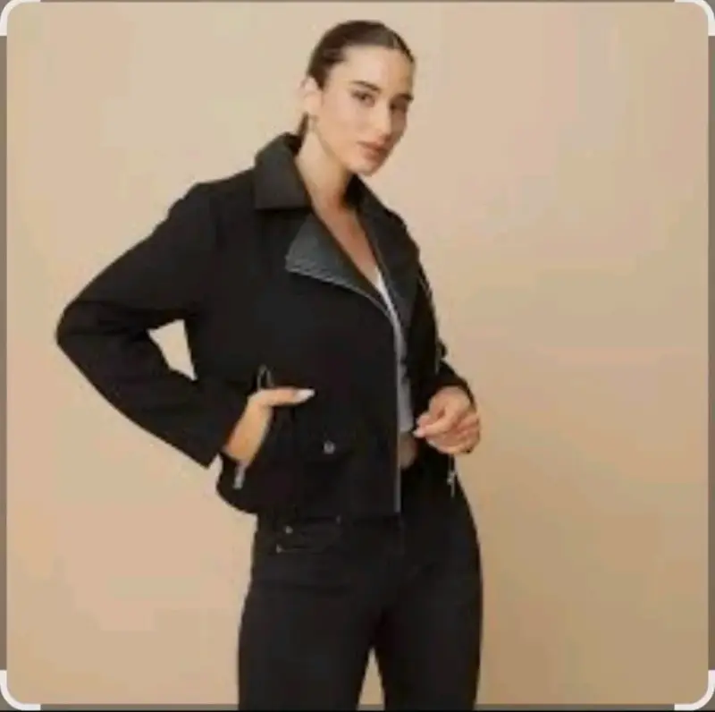 Chaqueta negra cuero y lana - 2