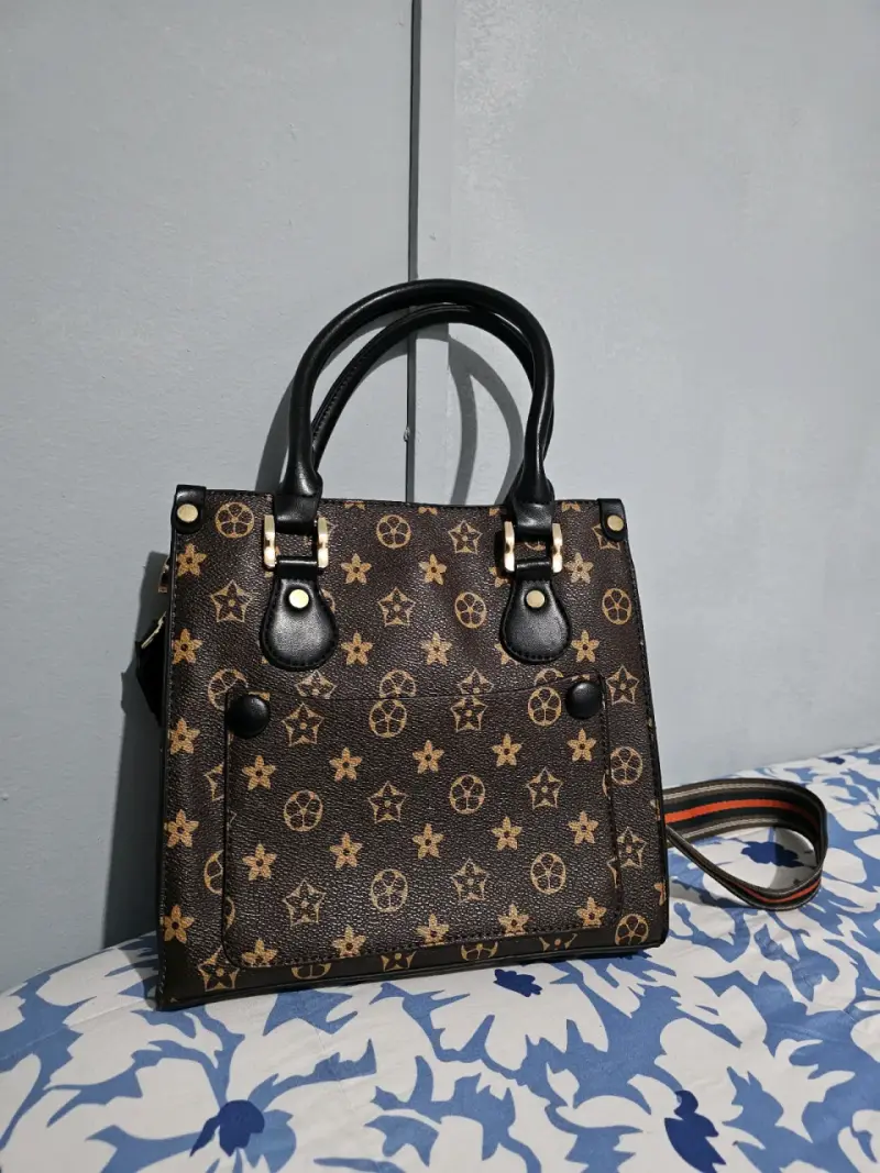 Cartera de mano con estampado - 1