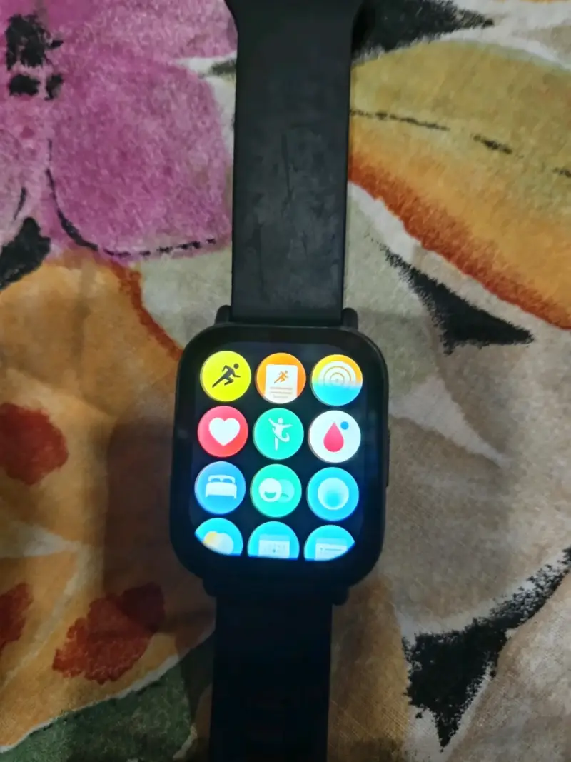 Smartwatch negro con apps - 1