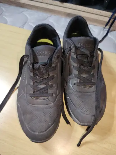 Zapatillas negras deportivas - miniatura 2