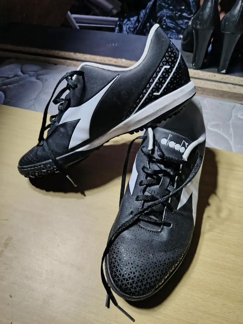 Zapatillas deportivas negras - 1