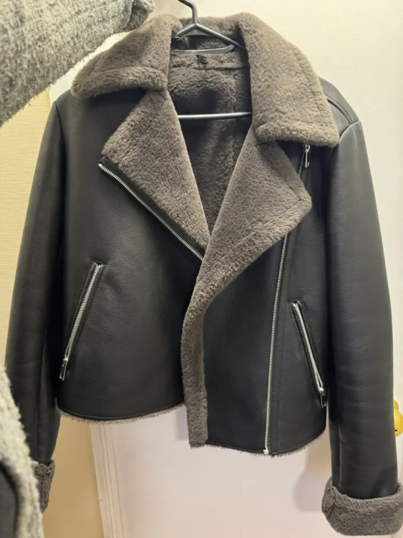 Chaqueta efecto piel negro - 2