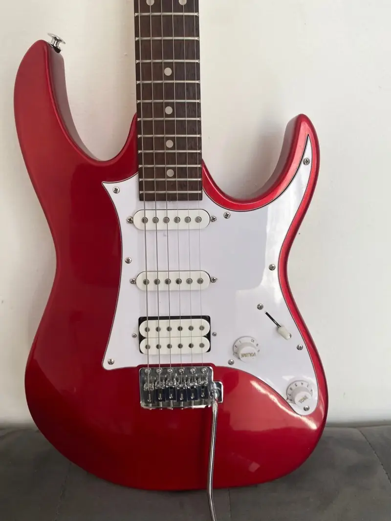 Guitarra eléctrica Ibanez Gio - 3