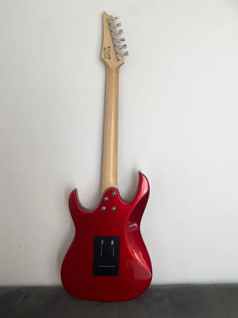 Guitarra eléctrica Ibanez Gio - 6