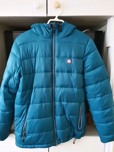 Chaqueta puffer azul con capucha - miniatura 1