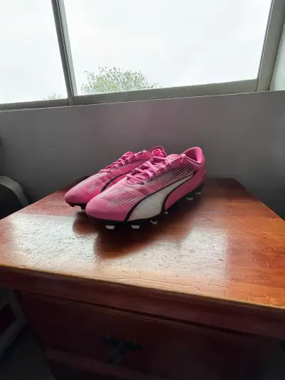 Zapatos de fútbol rosados - miniatura 1