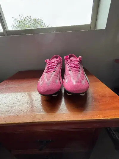 Zapatos de fútbol rosados - miniatura 3